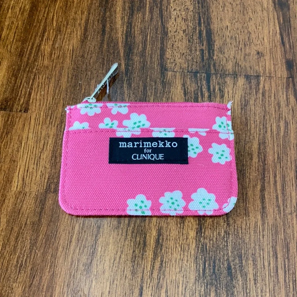 NEW Marimekko for CLINIQUE Pink Floral Daisy Card Holder Small NWOT